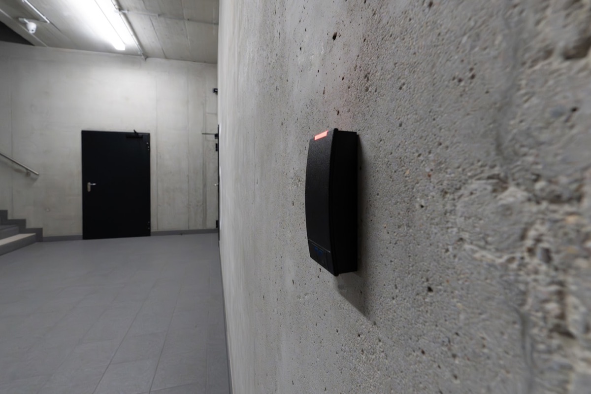 Access control entry supporting a security solution